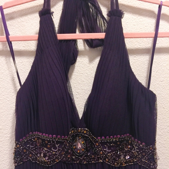 Beautiful Special Occasion Dress - Picture 2 of 5